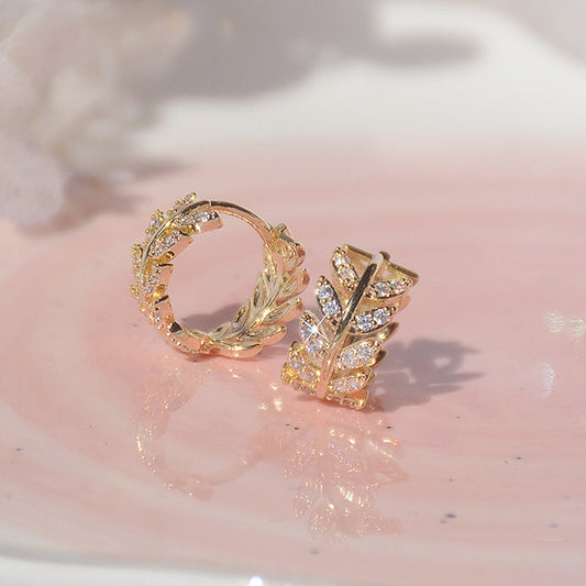 Hot Sale Exquisite Gold Color Leaves Circle Stud Earrings For Women AAA Zircon Shiny Rhinestone Earring Wedding Birthday Jewelry